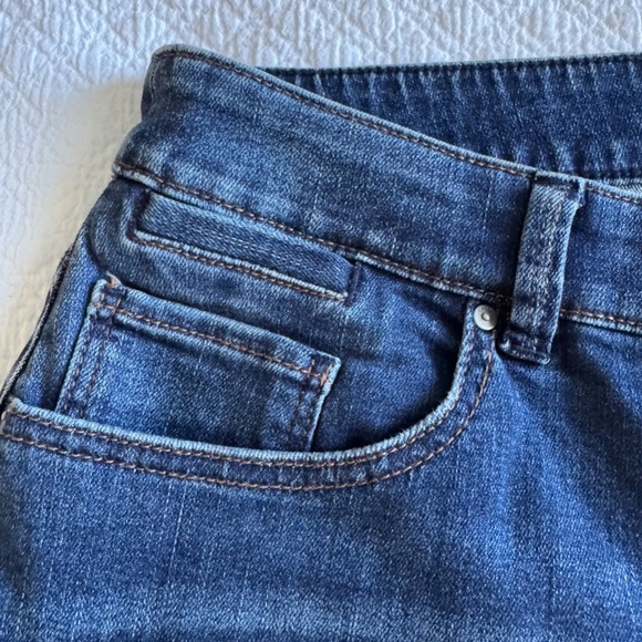 Chico's Platinum Boyfriend Jeans, Chico's size 1.5 - Picture 9 of 14